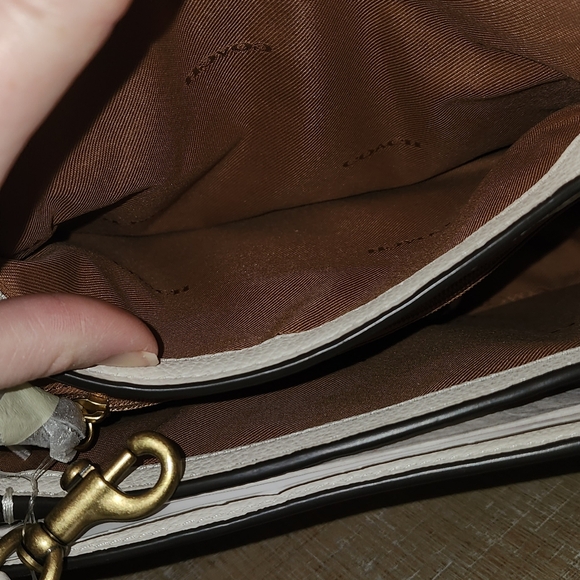 NWT Coach Cassie 19 Crossbody - Picture 11 of 16